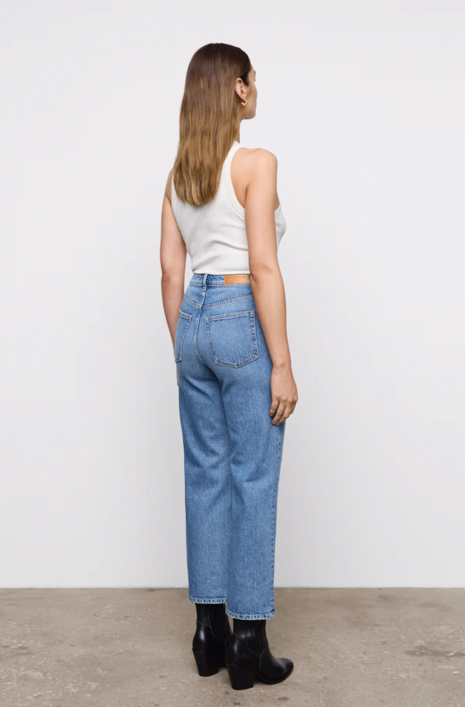 Holly Jeans - Washed Mid Blue