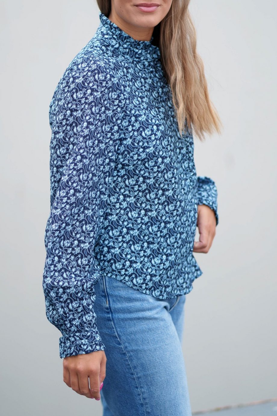 Astrid shirt - Cry blue flower